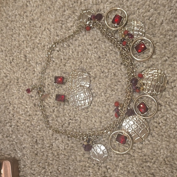 Gorgeous set - Picture 2 of 3